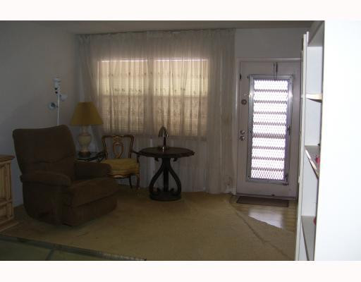 2084 Cornwall East, Unit 2084E Boca Raton, FL 33434 - Photo 3 of 5 Living Room