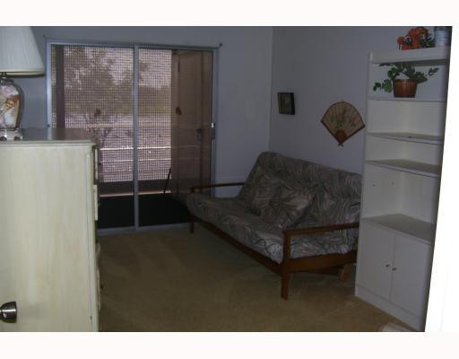 2084 Cornwall East, Unit 2084E Boca Raton, FL 33434 - Photo 5 of 5 Den/Family/Great Room