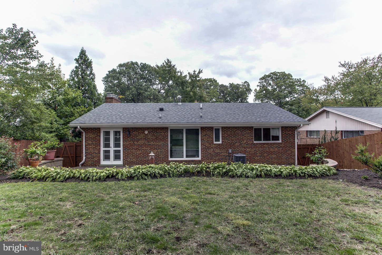 10710 Lombardy Road Silver Spring, MD 20901 - Photo 23 of 24 Large Fenced Backyard