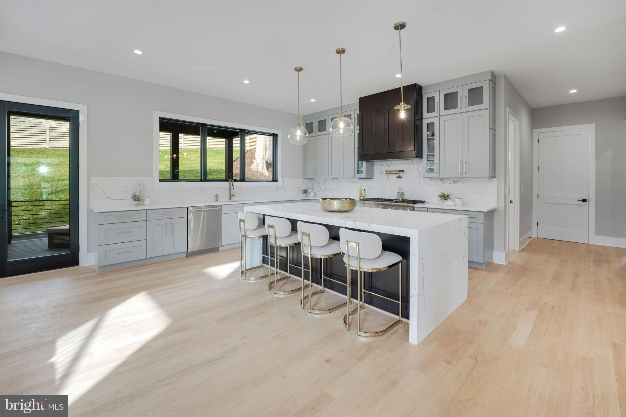 1604 Wrightson Drive McLean, VA 22101 - Photo 14 of 68