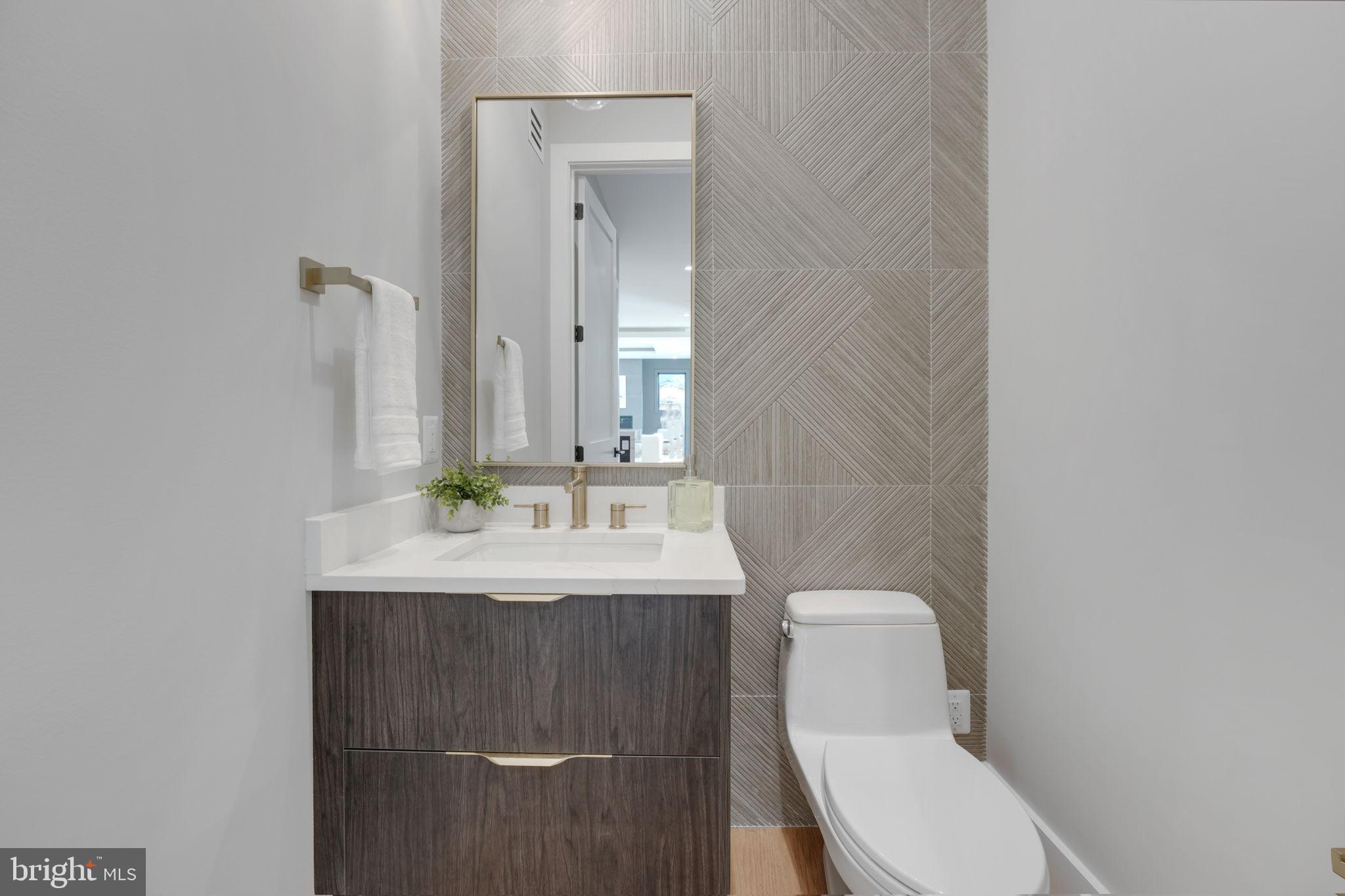 1604 Wrightson Drive McLean, VA 22101 - Photo 26 of 68