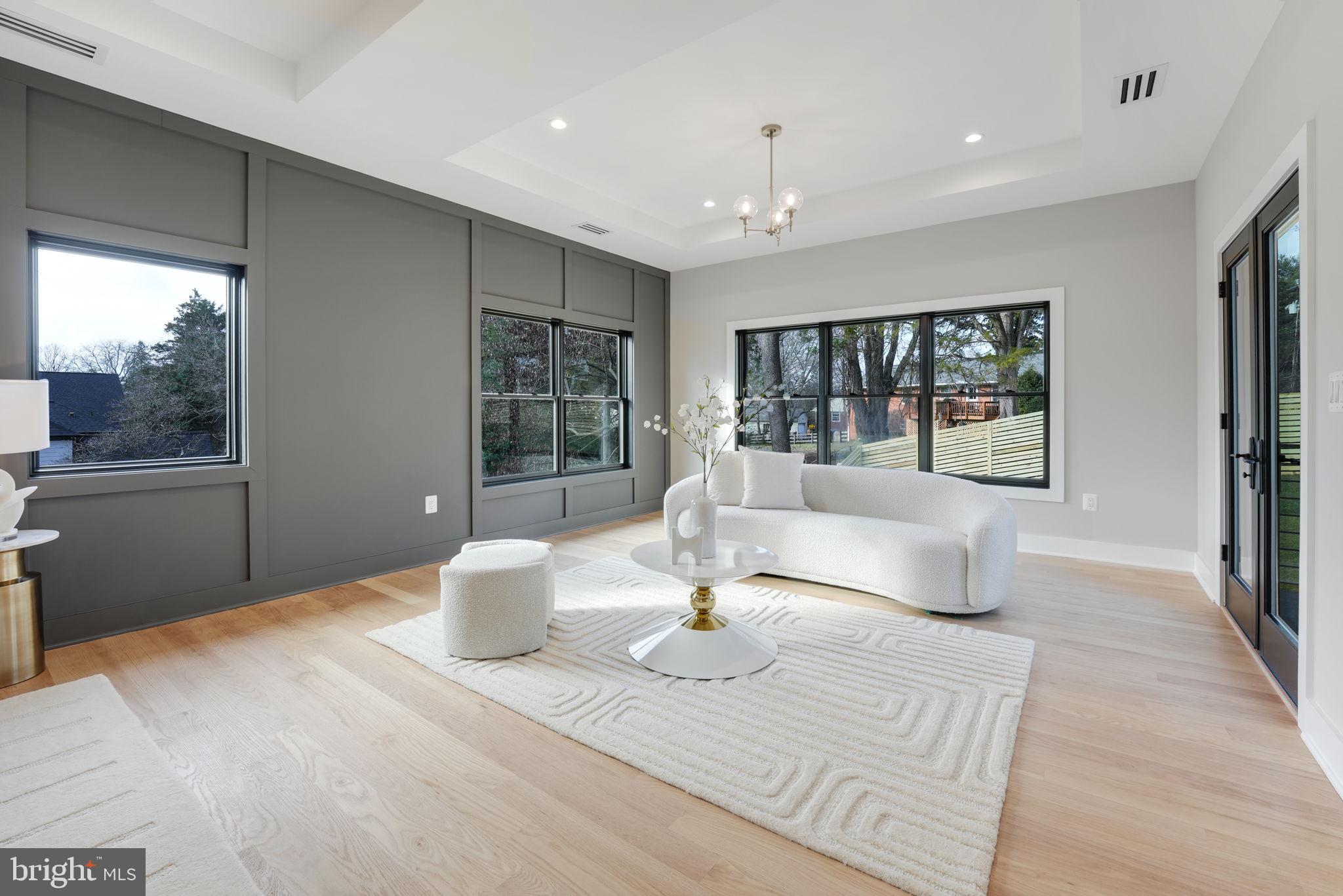 1604 Wrightson Drive McLean, VA 22101 - Photo 35 of 68 Primary Sitting Room