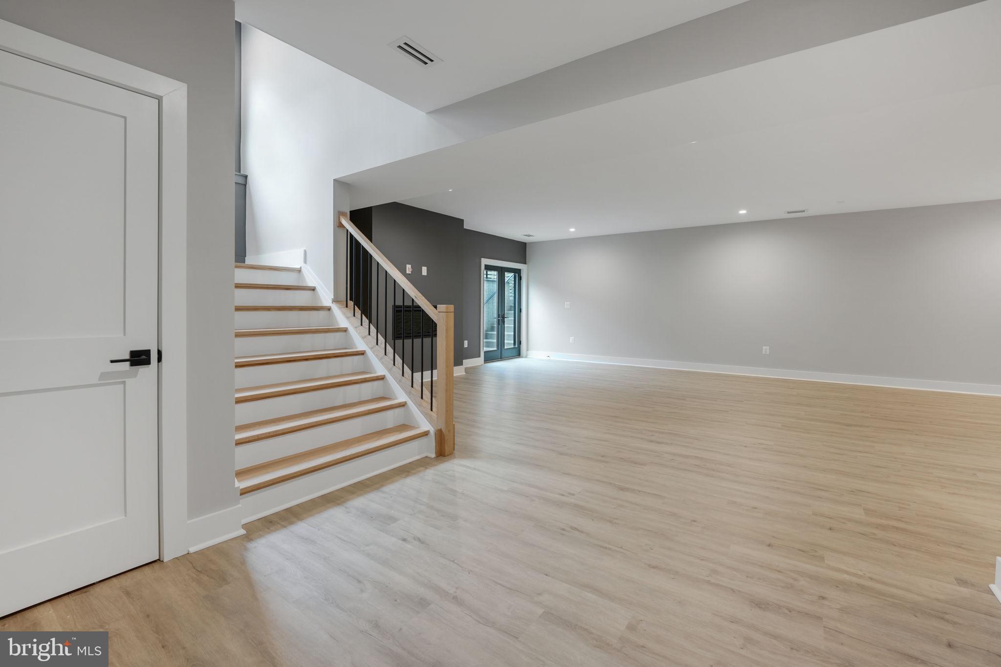 1604 Wrightson Drive McLean, VA 22101 - Photo 54 of 68