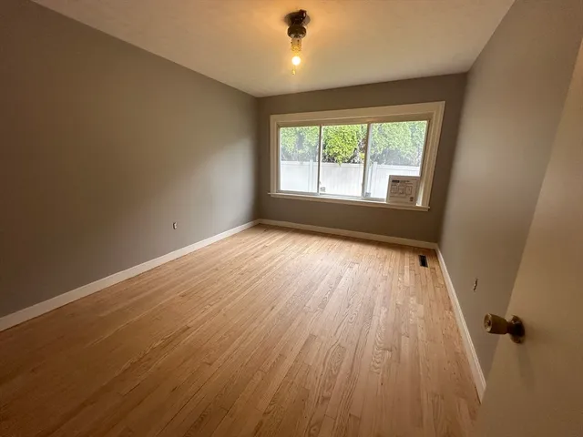 $2,200 | 257 June Street, Unit 1, Worcester, MA 01602