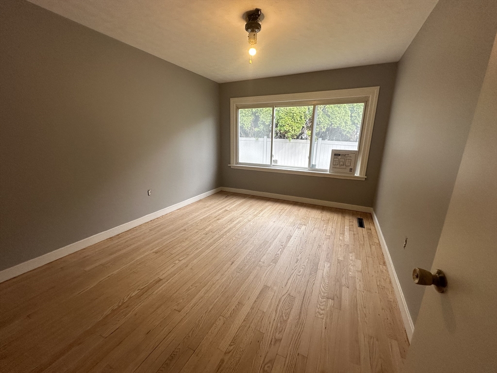 257 June Street, Unit 1 Worcester, MA 01602 - Photo 6 of 11