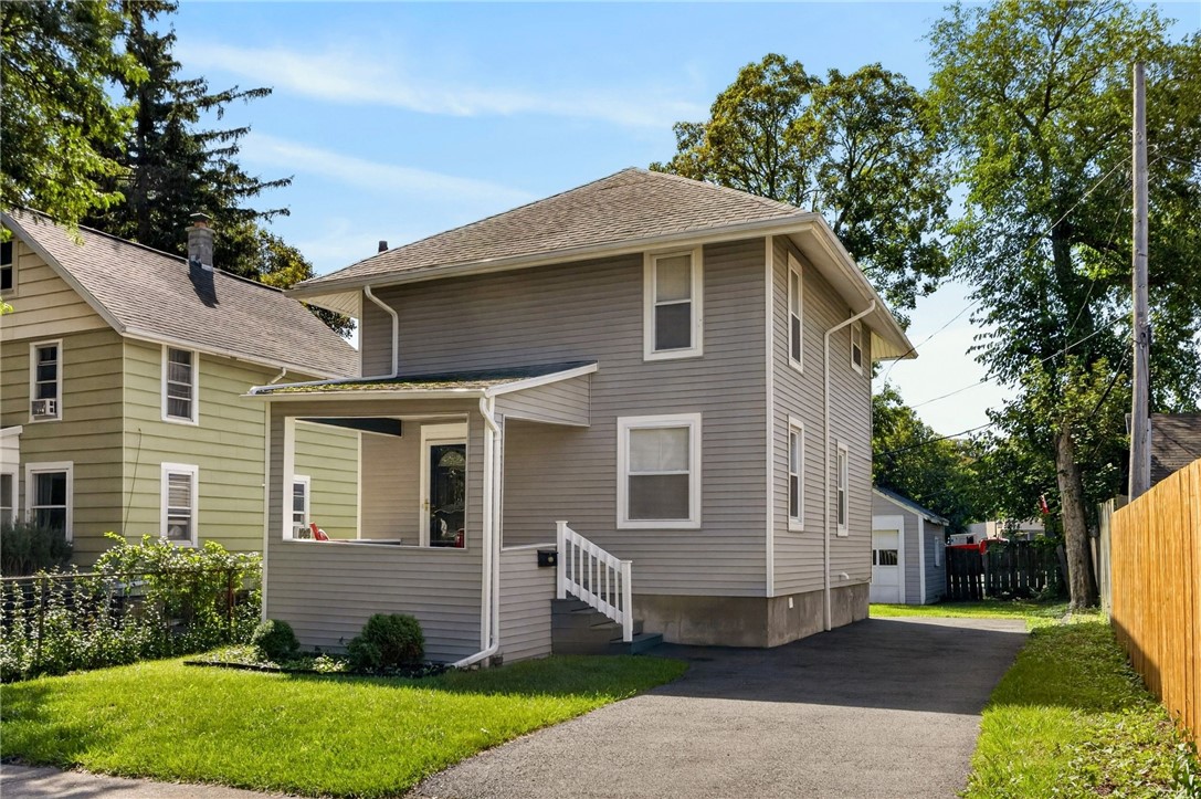 17 Heather Street Rochester, NY 14610 - Photo 1 of 25 Gallery Image 1
