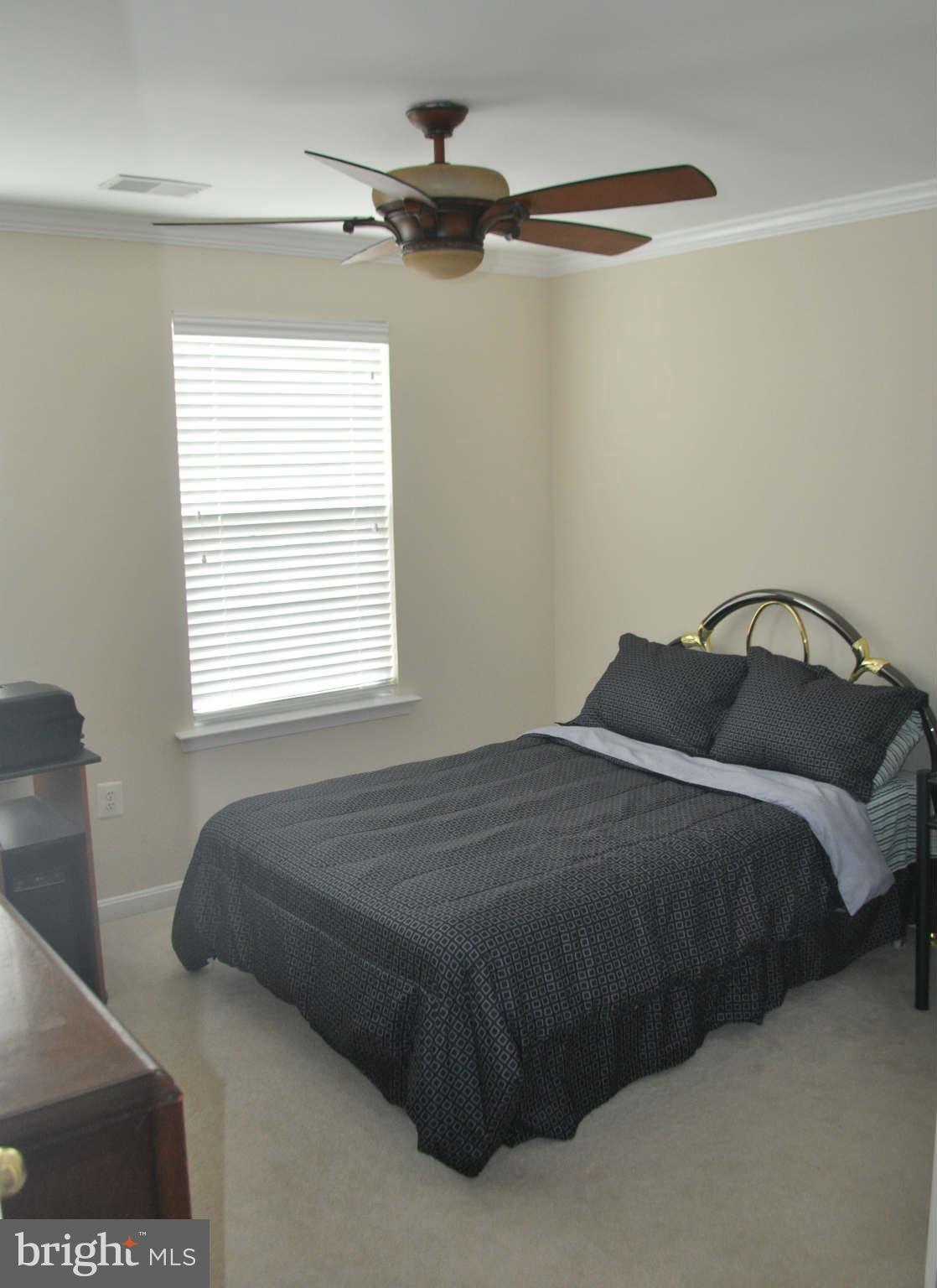 650 Springhouse Square Southeast Leesburg, VA 20175 - Photo 10 of 11 Bedroom