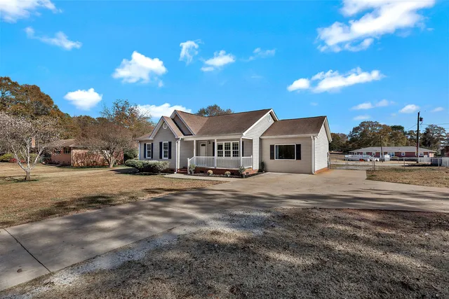 $255,000 | 1003 Fairhaven Drive, Anderson, SC 29626