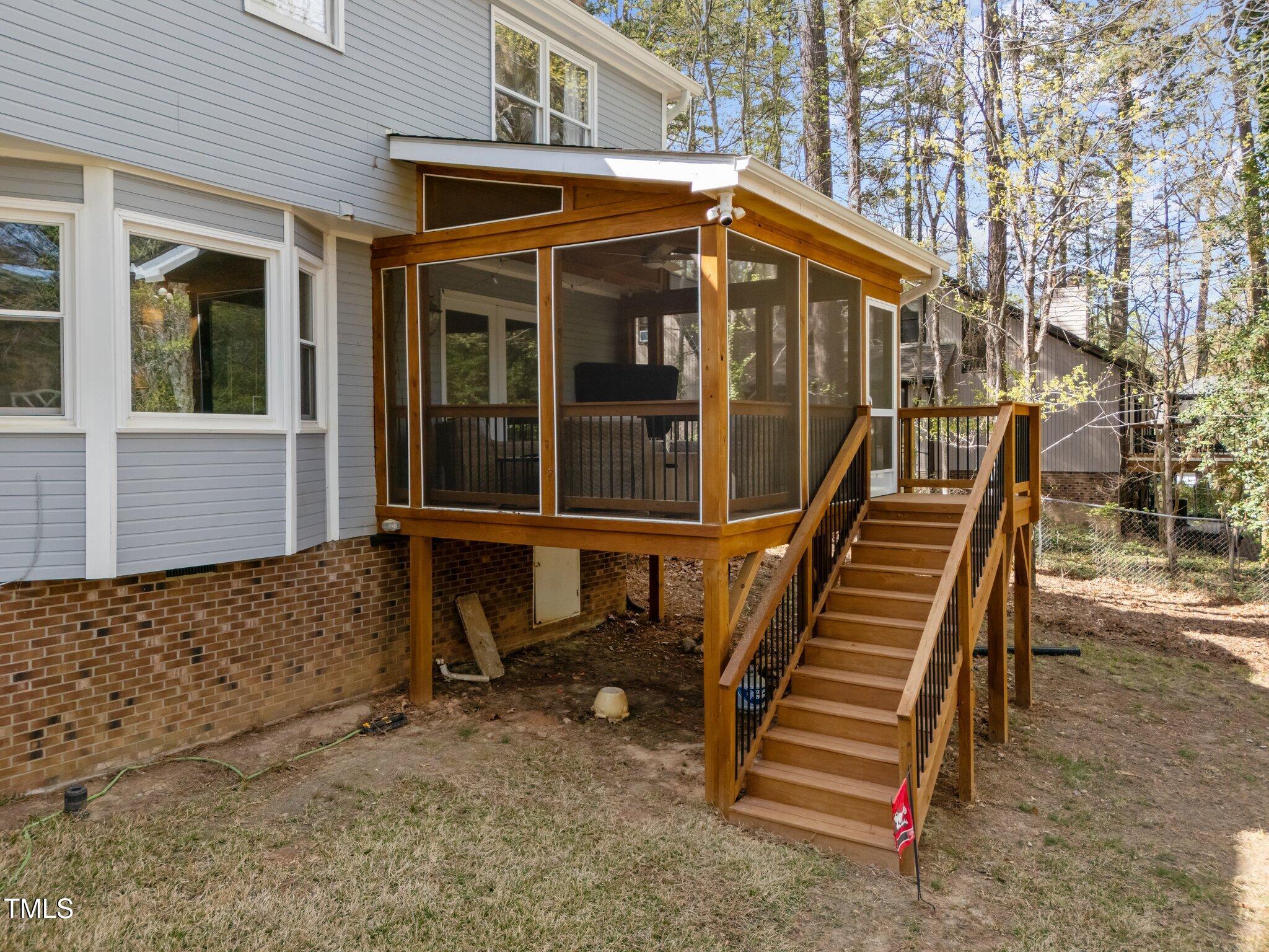 5120 Knaresborough Road Raleigh, NC 27612 - Photo 31 of 36 32-web-or-mls-DJI_20250401153518_0433_D