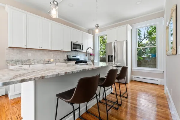 $3,000 | 50 Whittier Street, Unit 1, Andover, MA 01810