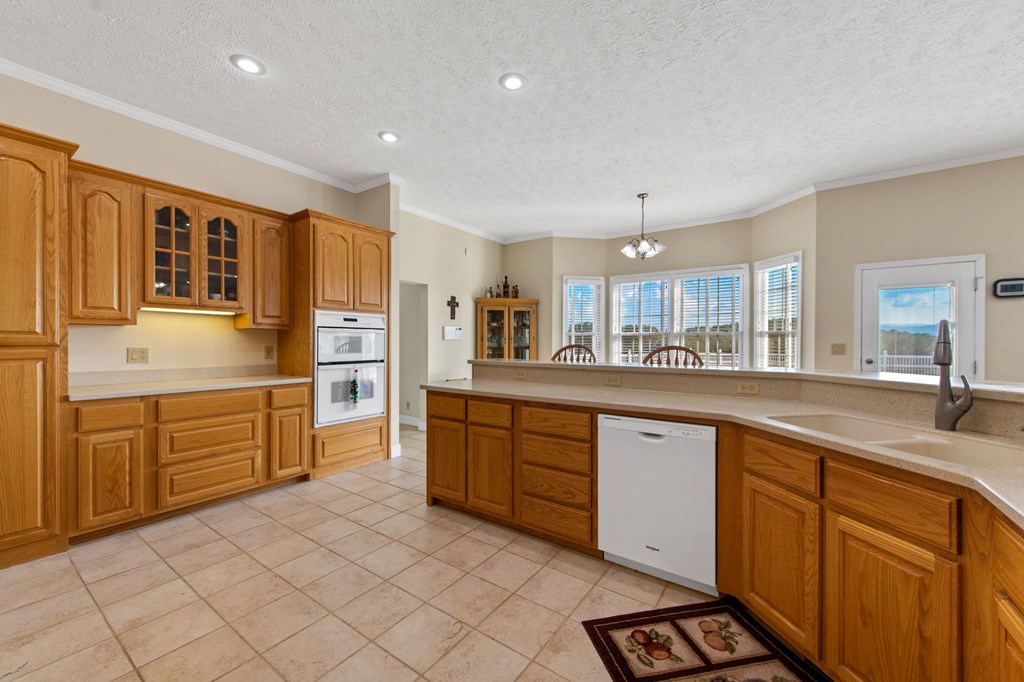 752 Cherokee Trail Copperhill, TN 37317 - Photo 33 of 84 Kitchen