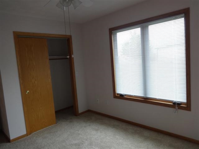 1255 Newcastle Road Washington, IL 61571 - Photo 11 of 19 Gallery Image 11