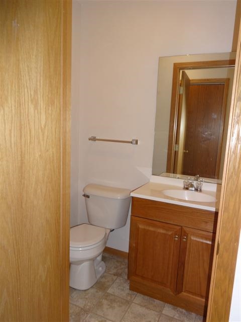 1255 Newcastle Road Washington, IL 61571 - Photo 15 of 19 Gallery Image 15