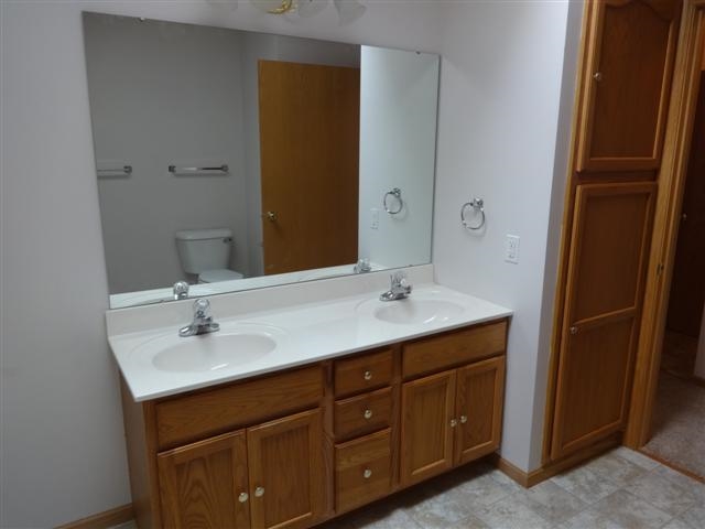 1255 Newcastle Road Washington, IL 61571 - Photo 17 of 19 Gallery Image 17
