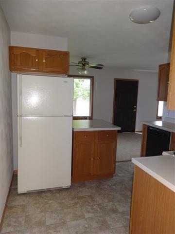 1255 Newcastle Road Washington, IL 61571 - Photo 5 of 19 Gallery Image 5