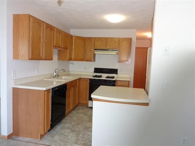 1255 Newcastle Road Washington, IL 61571 - Photo 6 of 19 Gallery Image 6