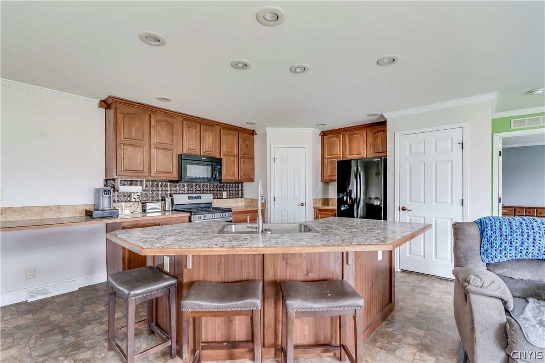 17676 Allen Road Brownville, NY 13601 - Photo 5 of 42