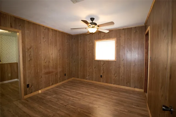 $1,450 | 20 White Oak Drive, Unit A, Huntsville, TX 77320