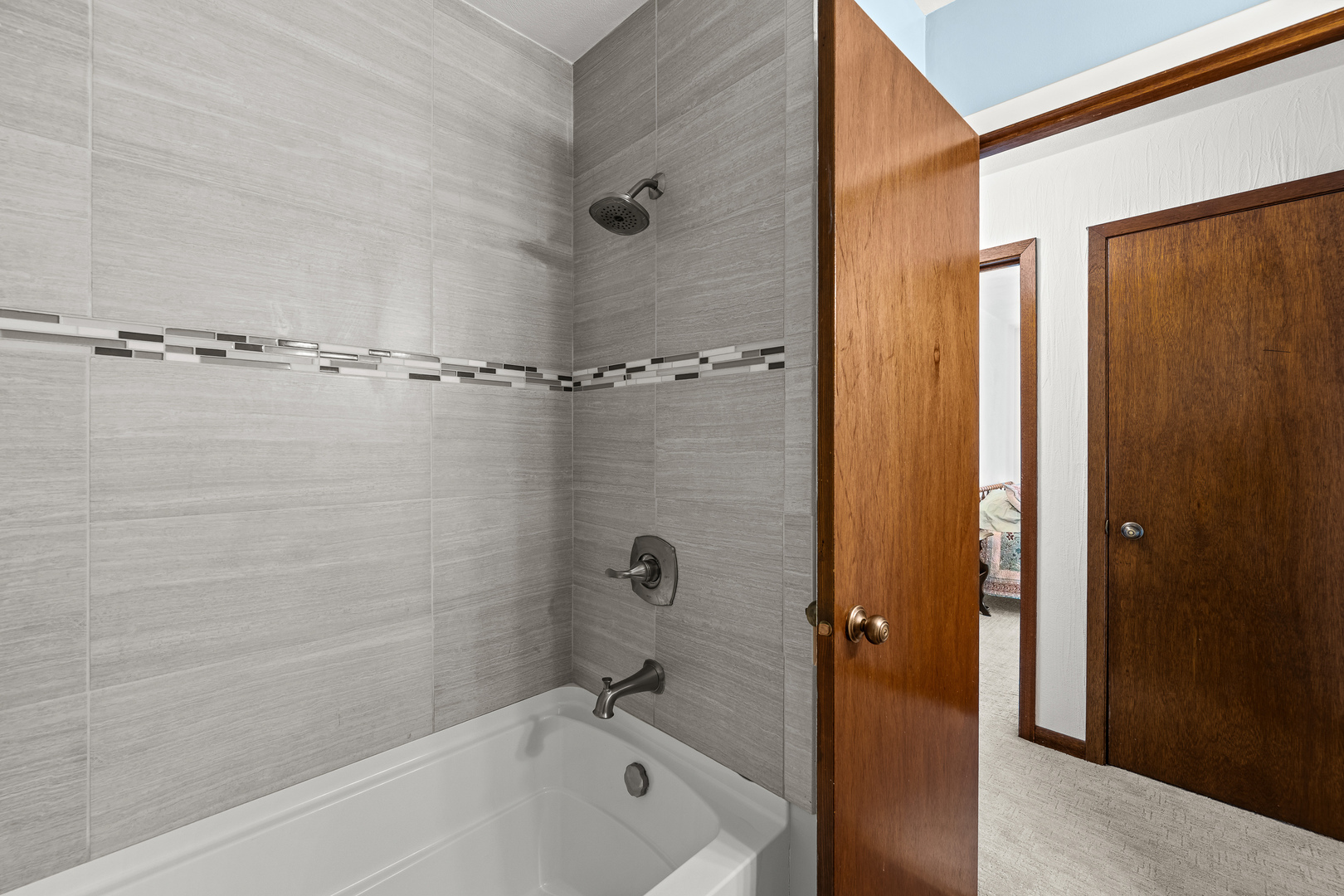 1004 6th Street Hampton, IL 61256 - Photo 16 of 40 Gallery Image 16