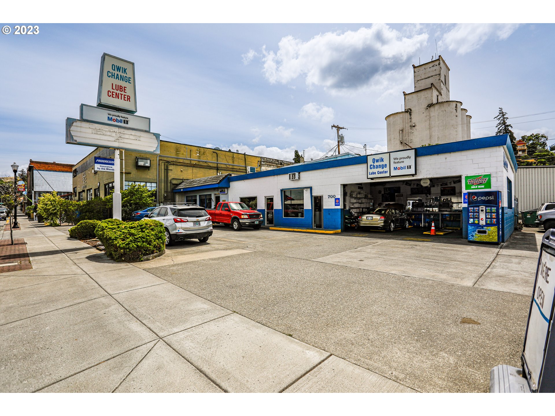 700 East 2nd Street The Dalles, OR 97058 - Photo 1 of 29