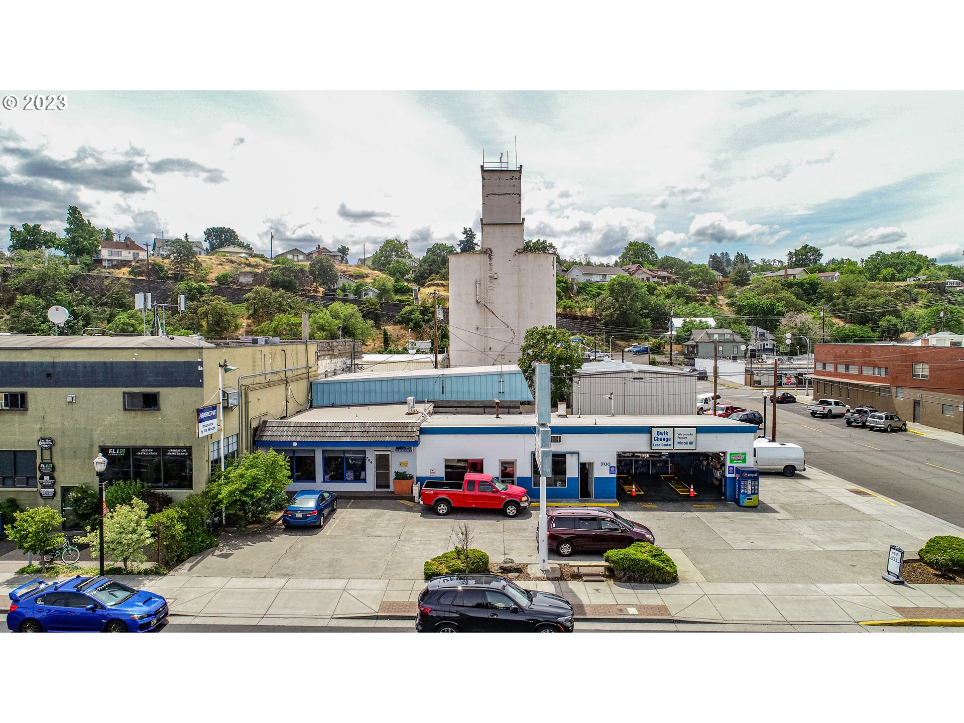 700 East 2nd Street The Dalles, OR 97058 - Photo 3 of 29