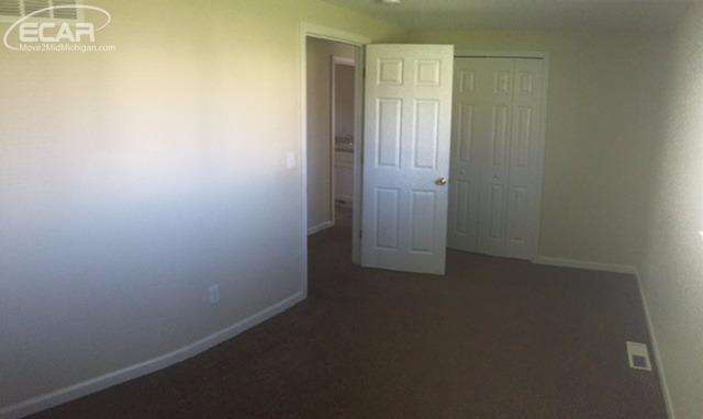 3121 South Dye Road Flint, MI 48507 - Photo 10 of 13 21111959-9.JPG