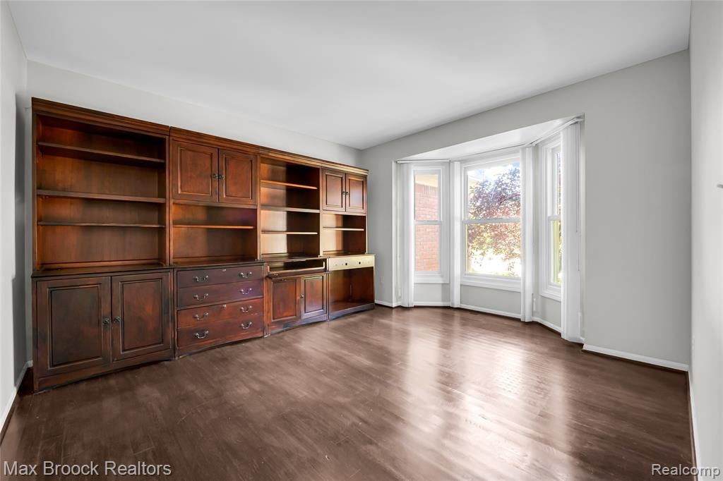 107 Millstone Road Troy, MI 48084 - Photo 16 of 40 Gallery Image 16
