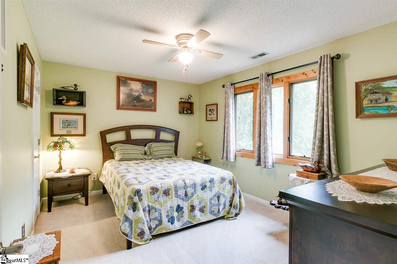 216 Larkwood Road Liberty, SC 29657 - Photo 18 of 31