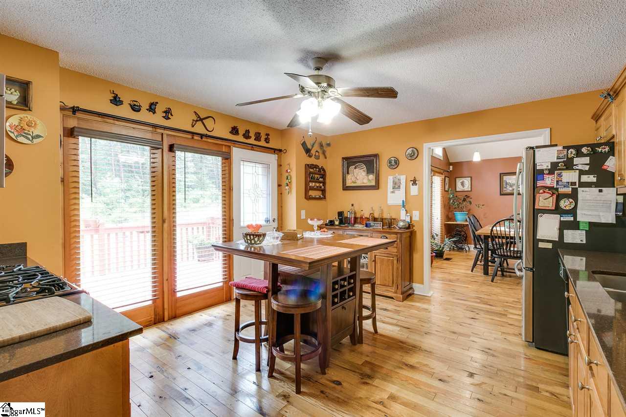 216 Larkwood Road Liberty, SC 29657 - Photo 4 of 31