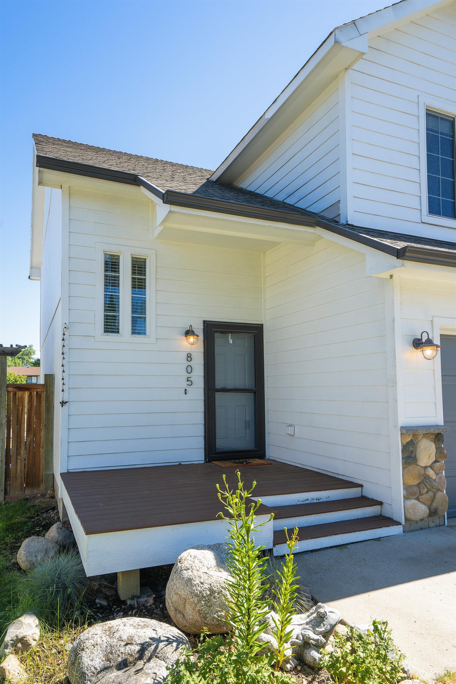 805 South Rees Lane Spokane Valley, WA 99037 - Photo 2 of 33