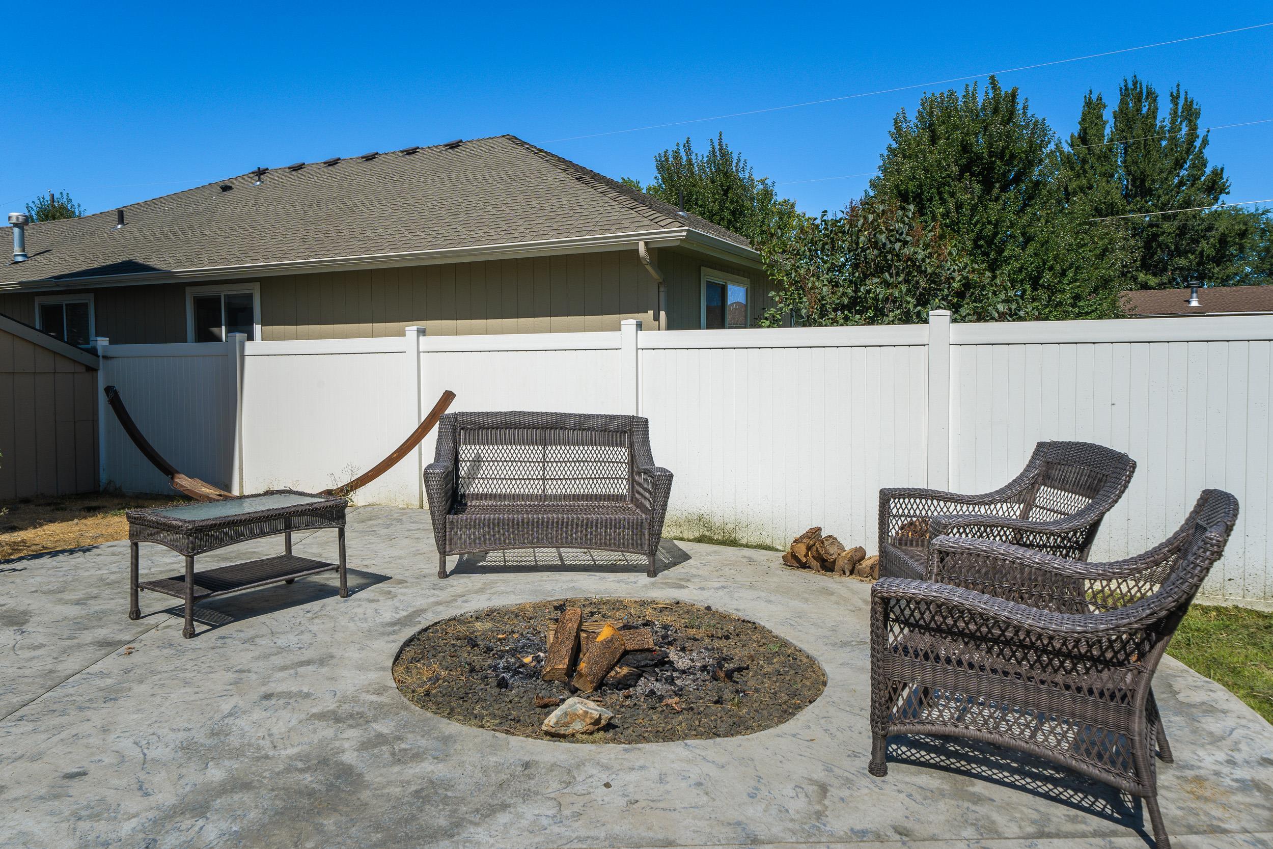 805 South Rees Lane Spokane Valley, WA 99037 - Photo 28 of 33