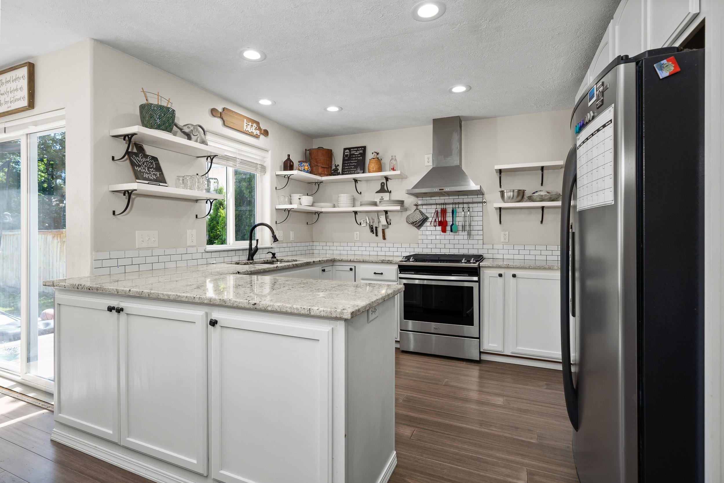 805 South Rees Lane Spokane Valley, WA 99037 - Photo 8 of 33