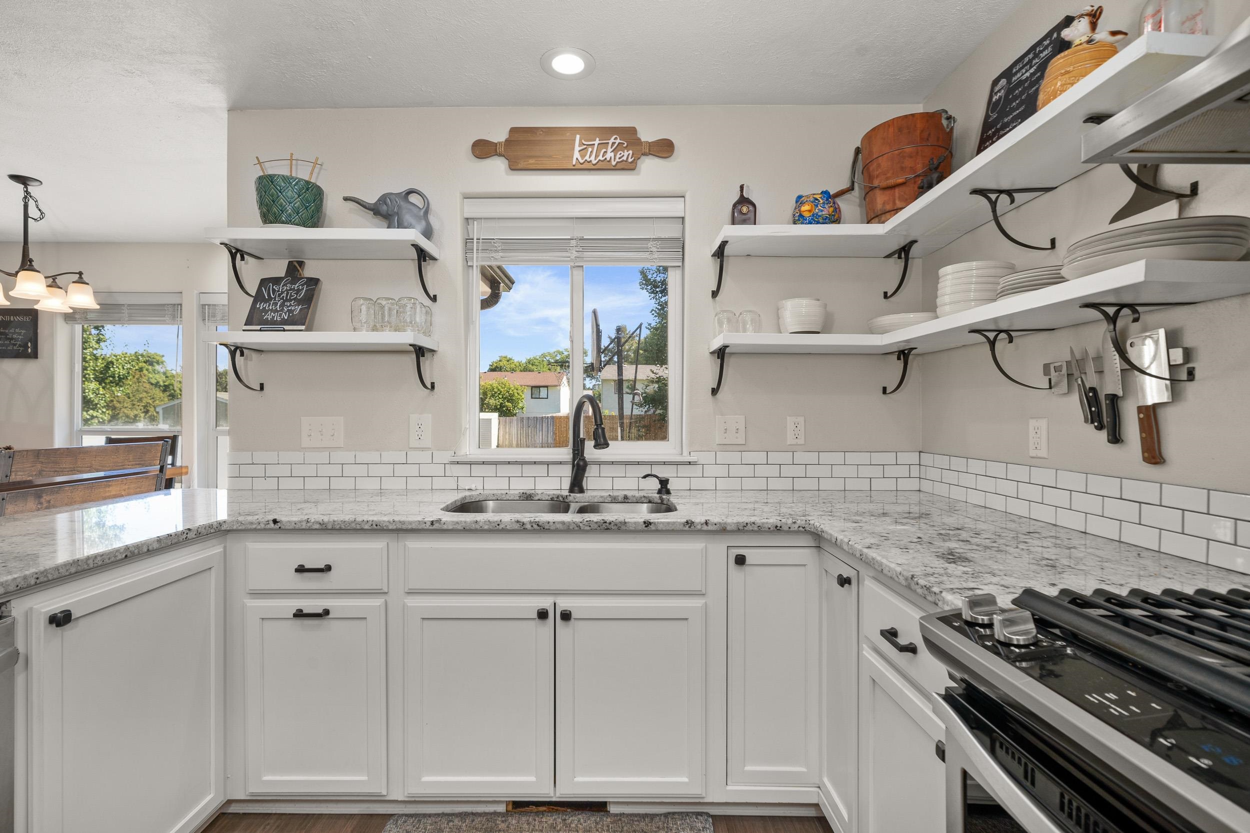 805 South Rees Lane Spokane Valley, WA 99037 - Photo 10 of 33