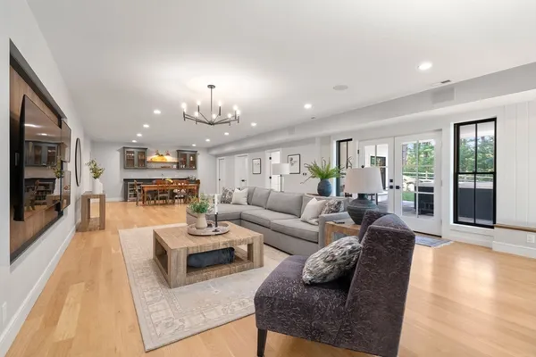 $3,150,000 | 12 Ariana Lane, Norfolk, MA 02056