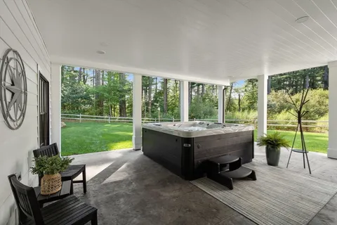 $3,275,000 | 12 Ariana Lane, Norfolk, MA 02056