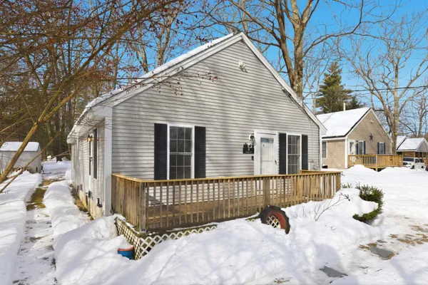 $394,999 | 2 Oak Court, Northwood, NH 03261
