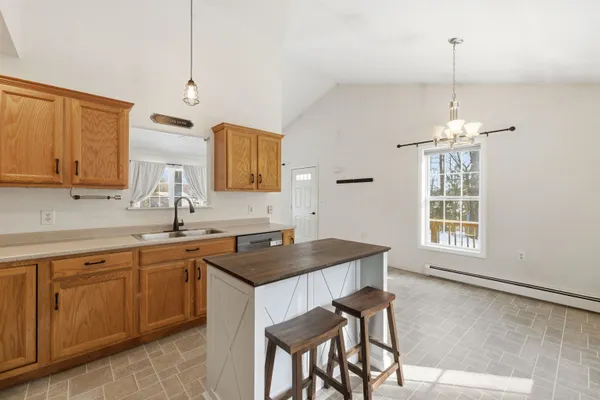 $394,999 | 2 Oak Court, Northwood, NH 03261