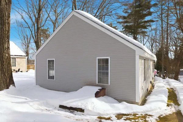 $394,999 | 2 Oak Court, Northwood, NH 03261