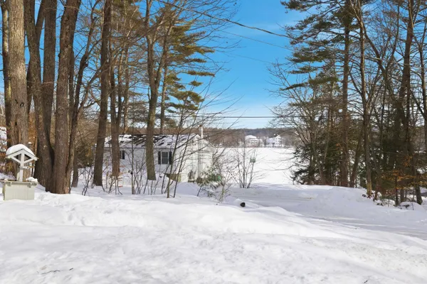 $394,999 | 2 Oak Court, Northwood, NH 03261