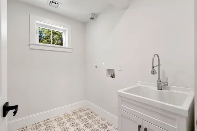 $2,179,000 | 18 Overlook Drive, Unit 1, Bedford, MA 01730