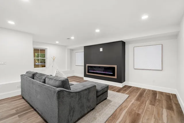 $2,179,000 | 18 Overlook Drive, Unit 1, Bedford, MA 01730