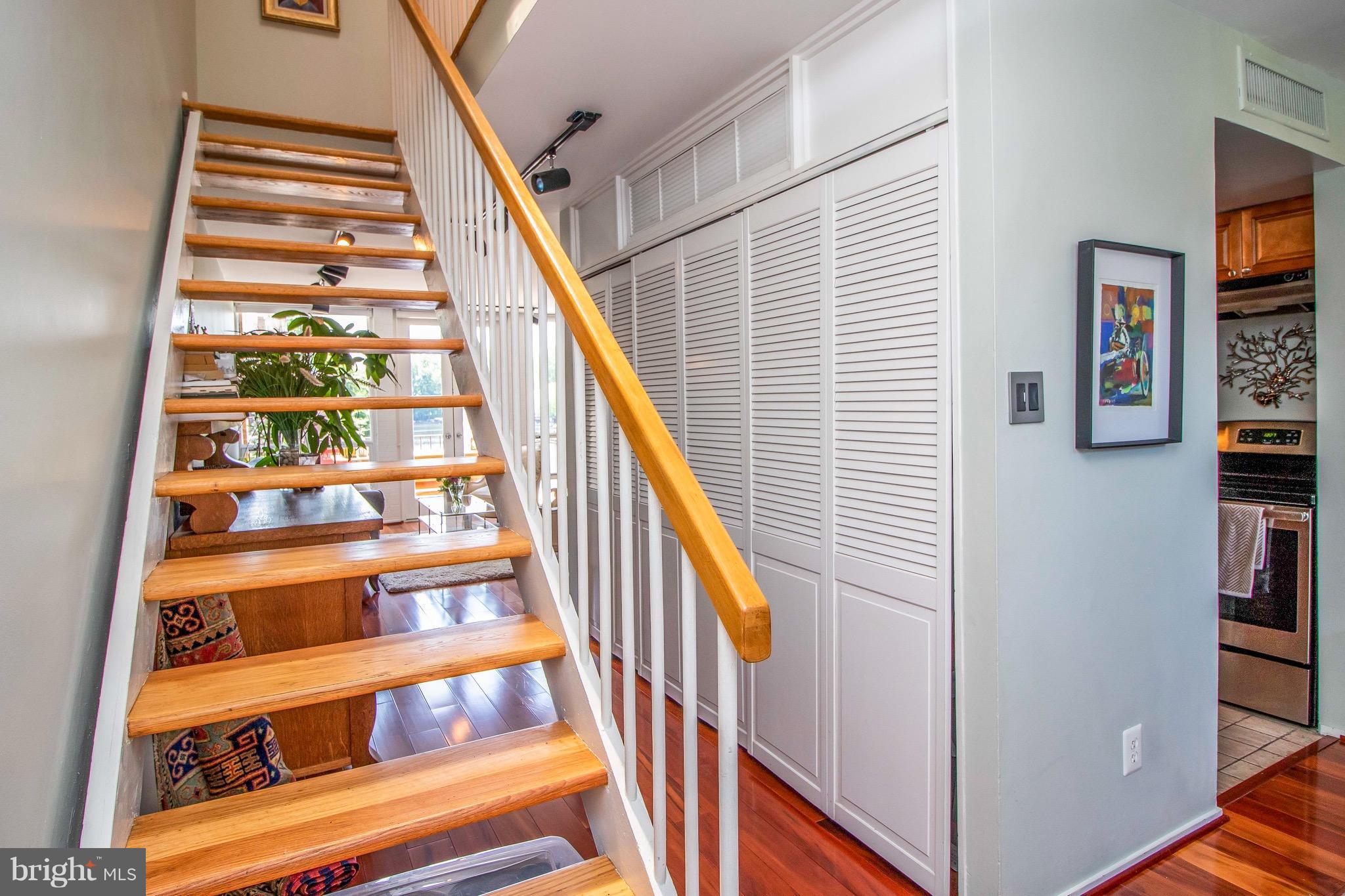 1622 Chimney House Road Reston, VA 20190 - Photo 19 of 30 Interior (General)