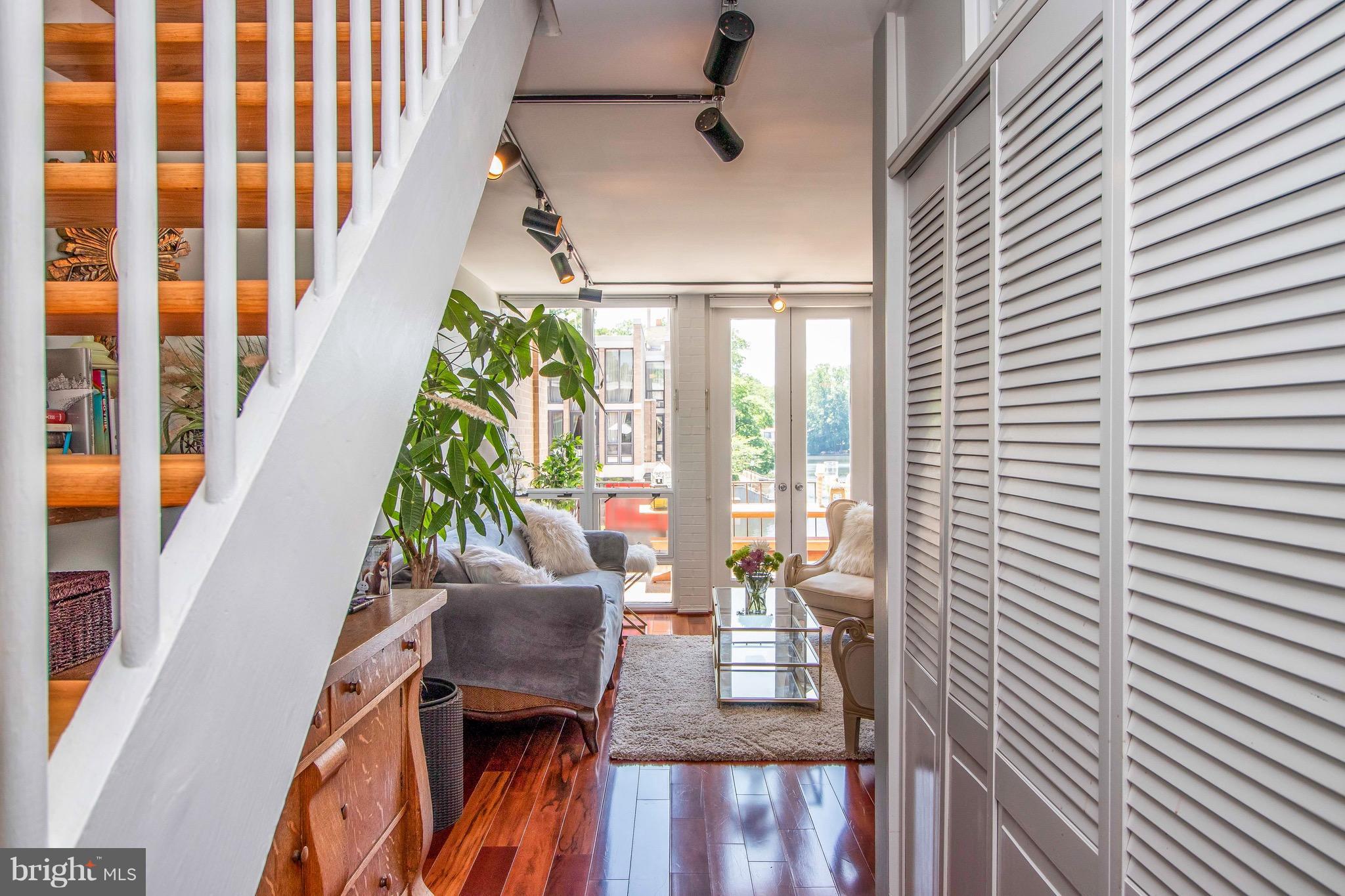 1622 Chimney House Road Reston, VA 20190 - Photo 20 of 30 Interior (General)