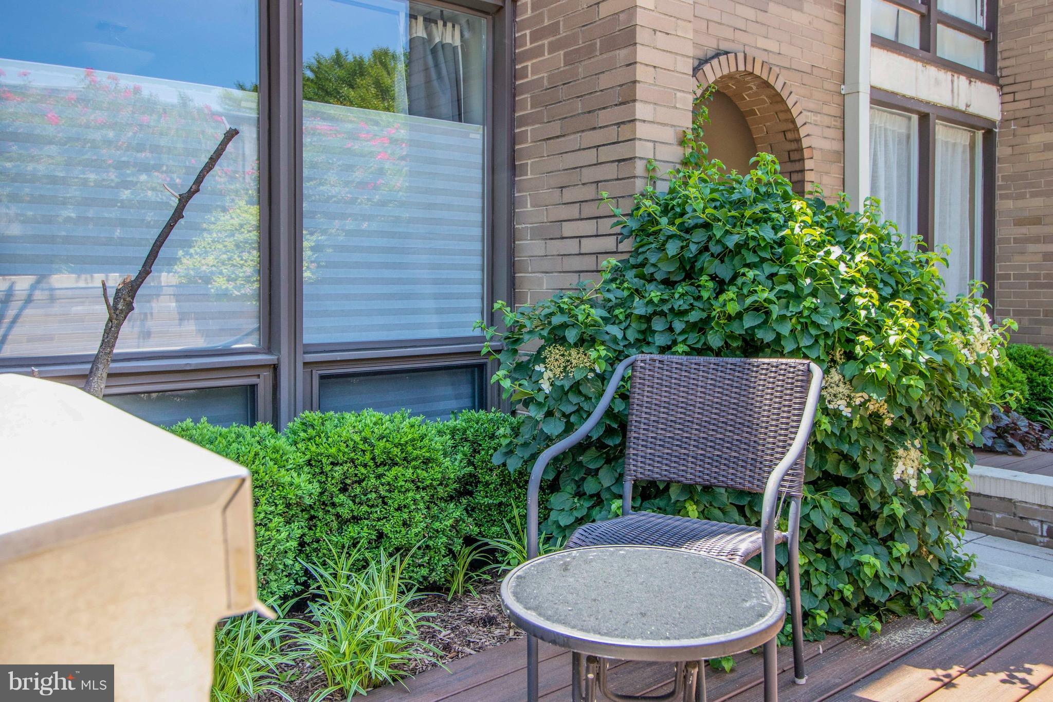 1622 Chimney House Road Reston, VA 20190 - Photo 22 of 30 Exterior (General)