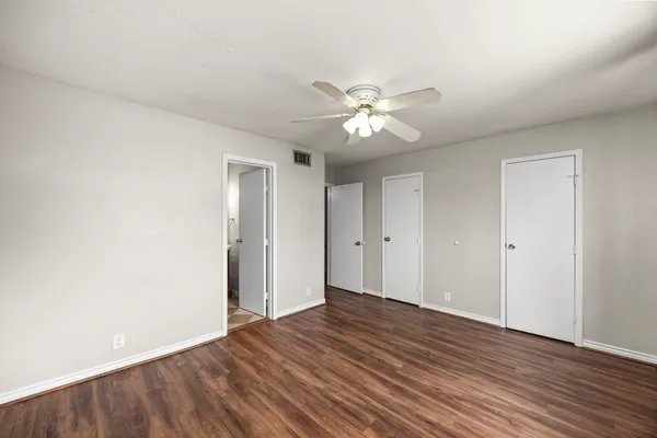 $1,550 | 11002 Hammerly Boulevard, Unit 214, Houston, TX 77043