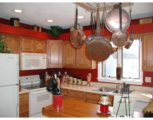 20 Vincent Road Lynn, MA 01904 - Photo 4 of 12 Gallery Image 4