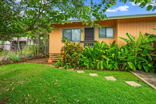 $1,100,000 | 4720 Menehune Road, Waimea, HI 96796