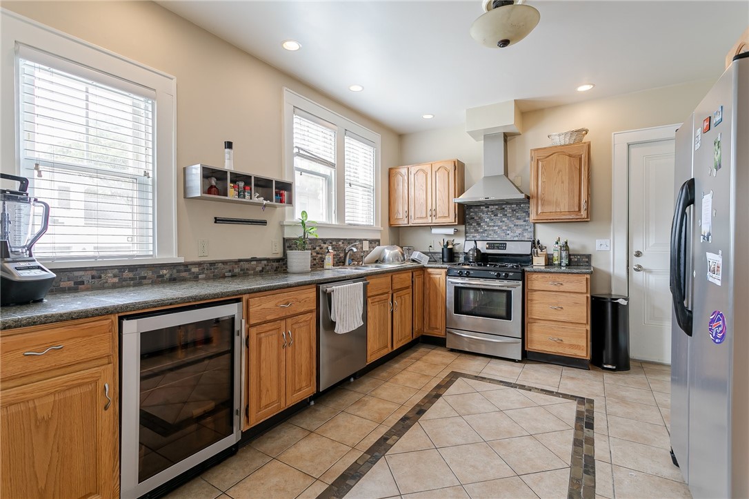 525 Oxford Street Rochester, NY 14607 - Photo 12 of 33