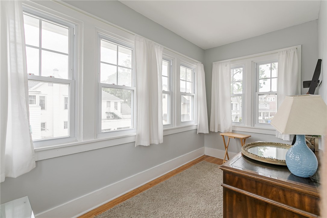 525 Oxford Street Rochester, NY 14607 - Photo 18 of 33