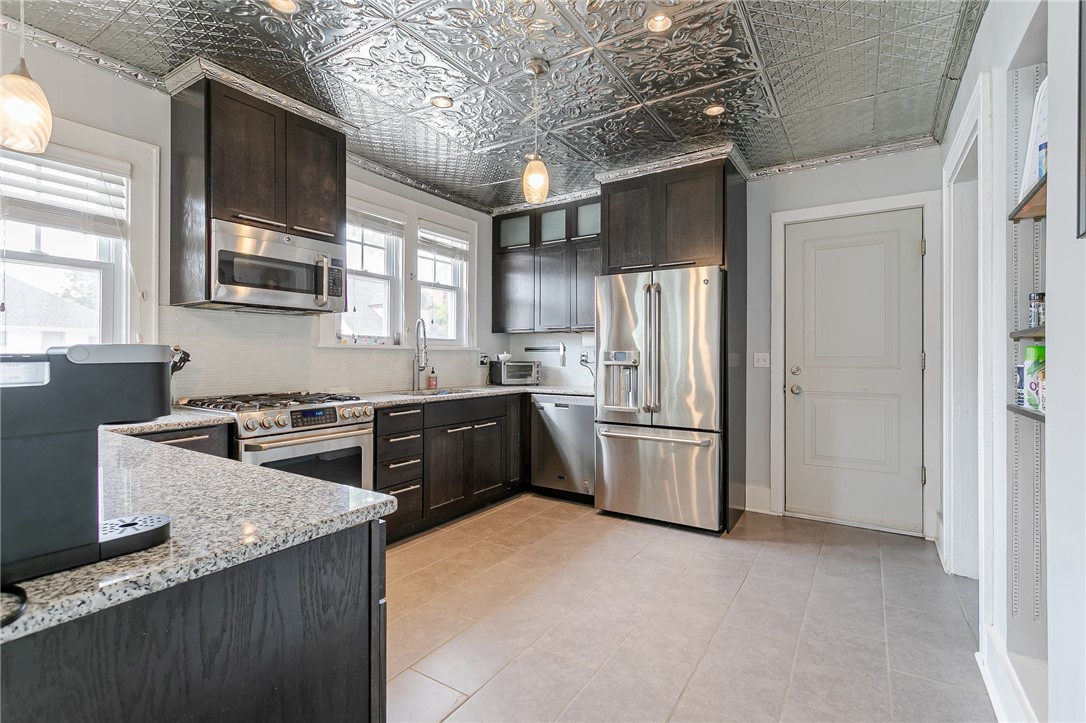 525 Oxford Street Rochester, NY 14607 - Photo 22 of 33